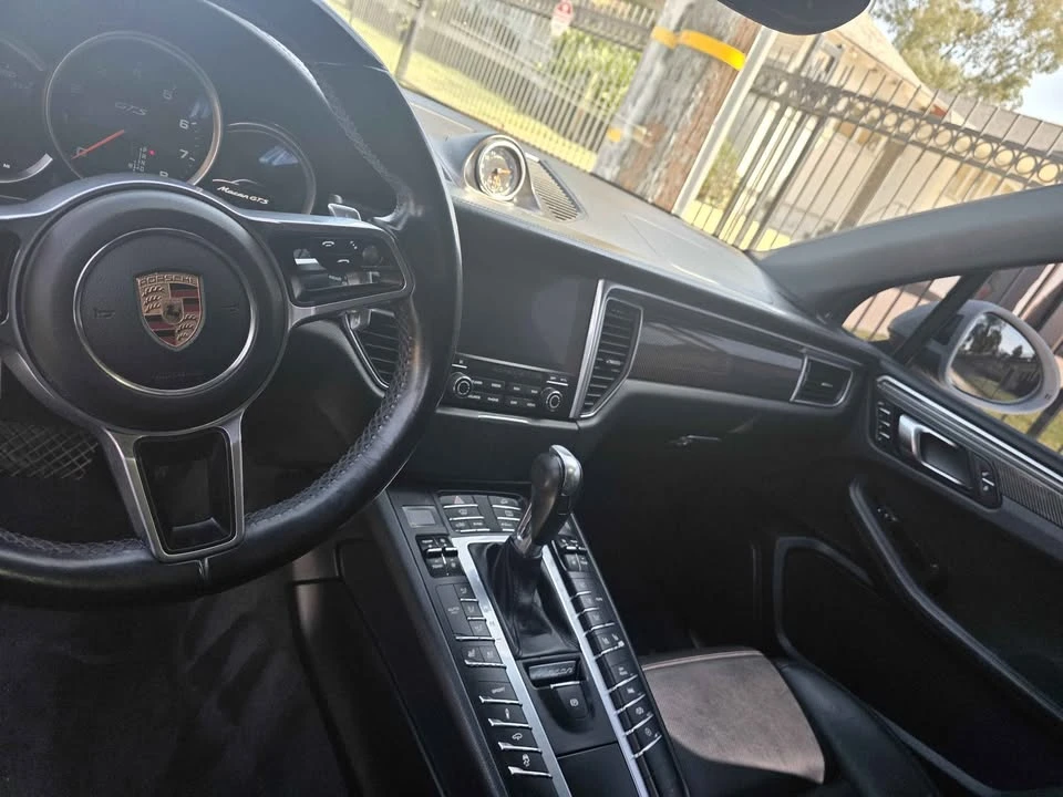 2017 Porsche Macan GTS - Image 4 of 7