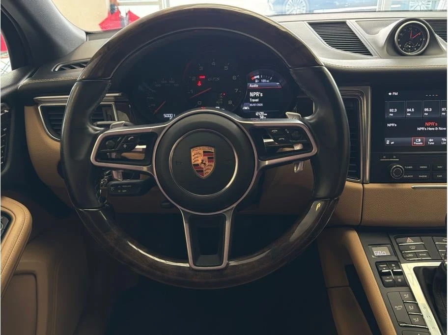 2017 Porsche Macan GTS - Image 20 of 31