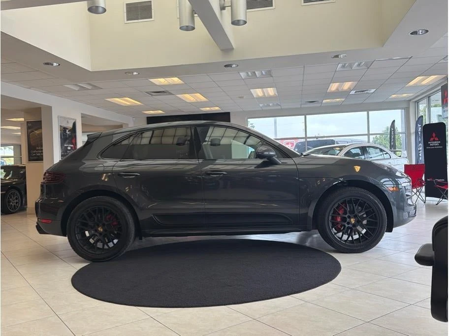 2017 Porsche Macan GTS - Image 4 of 31