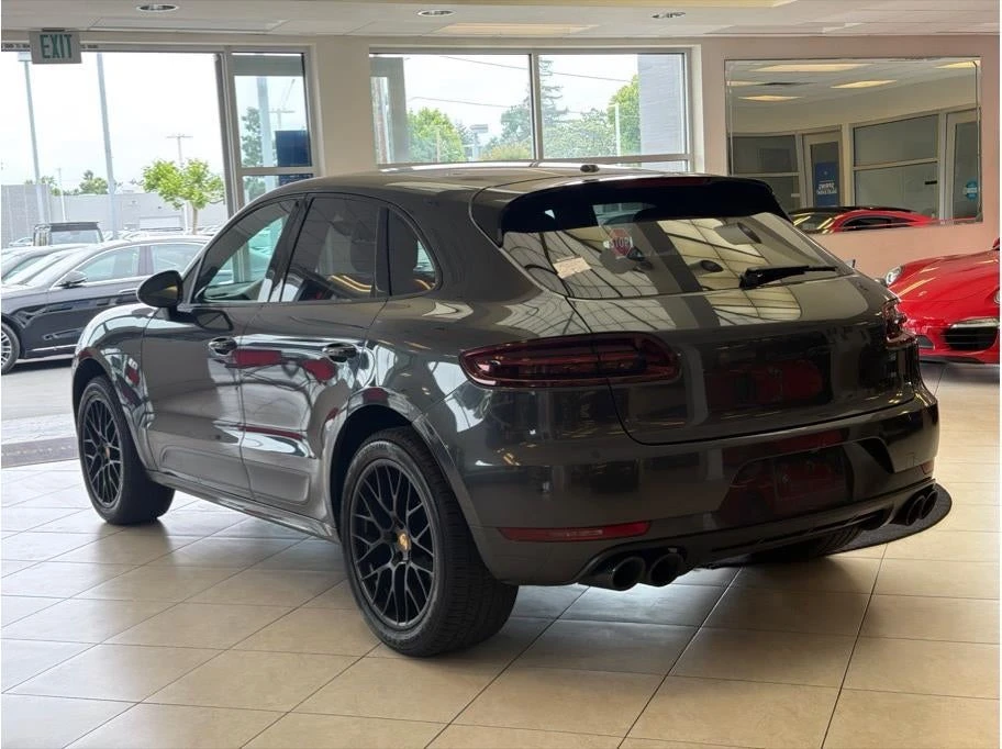 2017 Porsche Macan GTS - Image 7 of 31