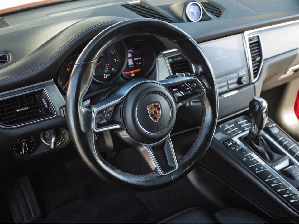 2017 Porsche Macan GTS - Image 14 of 19