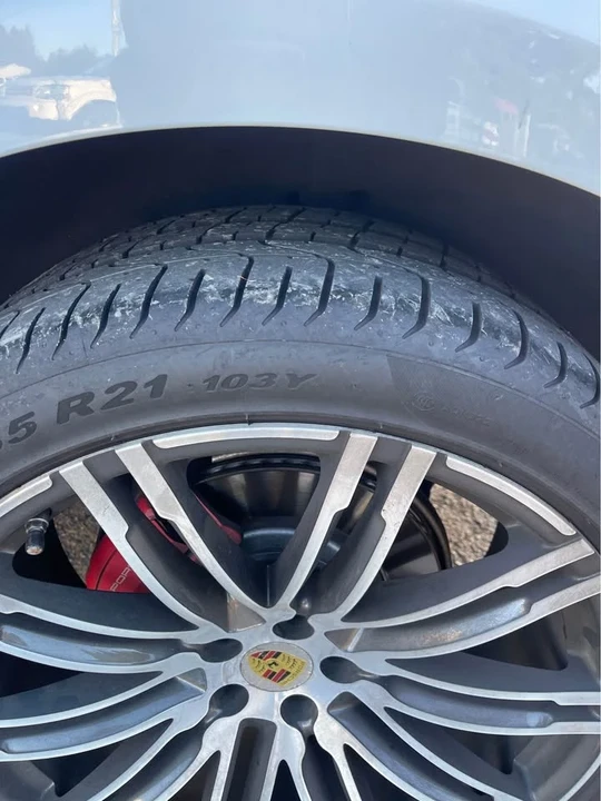 2017 Porsche Macan GTS - Image 3 of 10