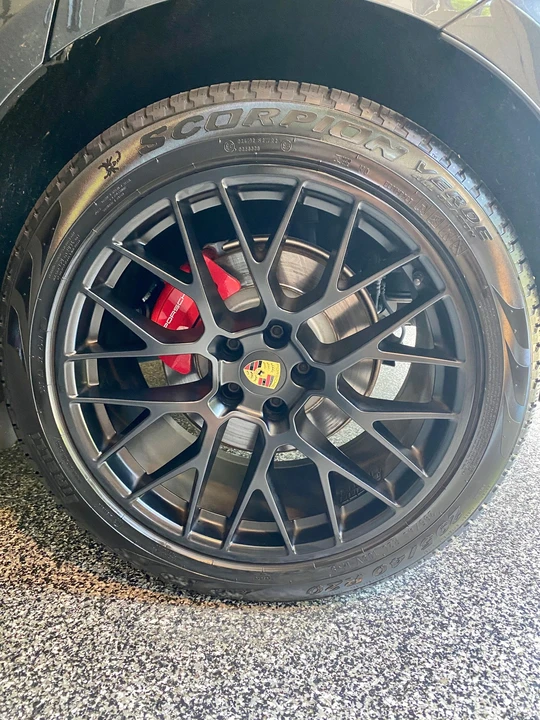 2017 Porsche Macan GTS - Image 9 of 15