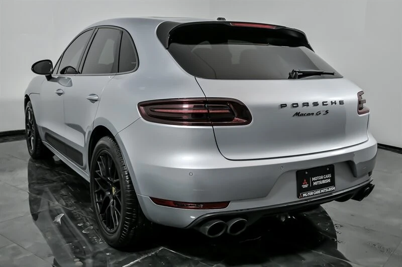 2017 Porsche Macan GTS - Image 8 of 31
