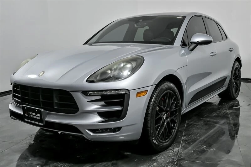 2017 Porsche Macan GTS - Image 5 of 31