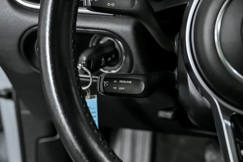 2017 Porsche Macan GTS - Image 28 of 31