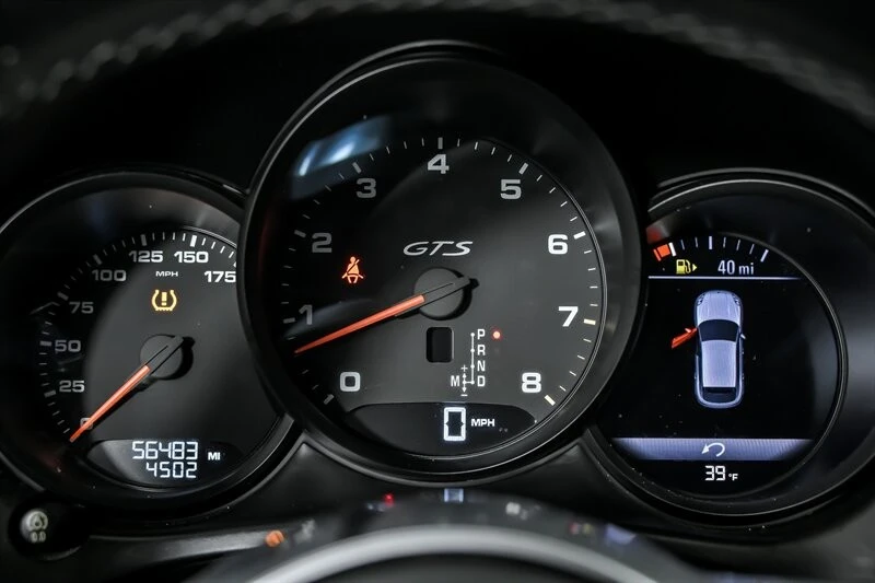 2017 Porsche Macan GTS - Image 25 of 31