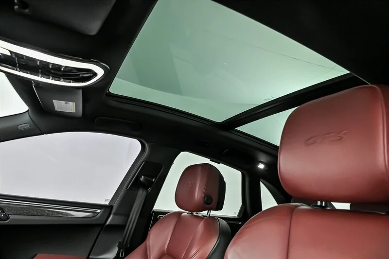 2017 Porsche Macan GTS - Image 21 of 31