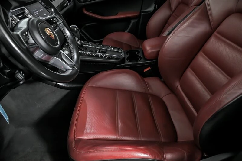 2017 Porsche Macan GTS - Image 19 of 31