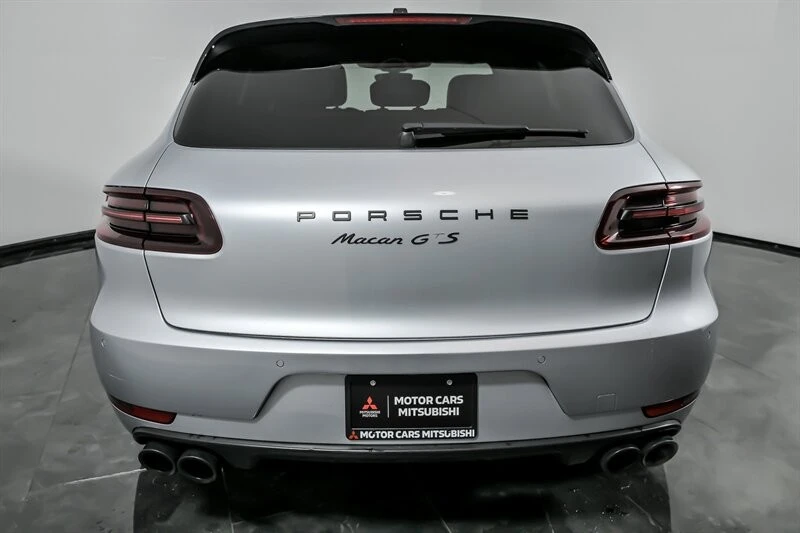 2017 Porsche Macan GTS - Image 9 of 31