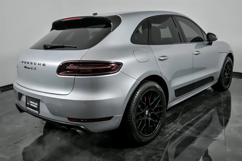 2017 Porsche Macan GTS - Image 10 of 31