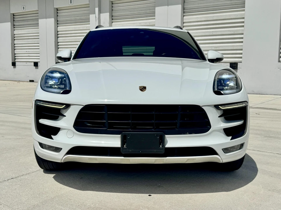 2017 Porsche Macan GTS - Image 21 of 31