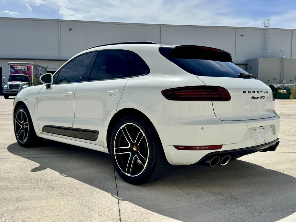 2017 Porsche Macan GTS - Image 12 of 31