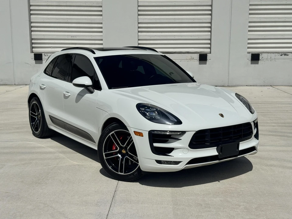 2017 Porsche Macan GTS - Image 5 of 31