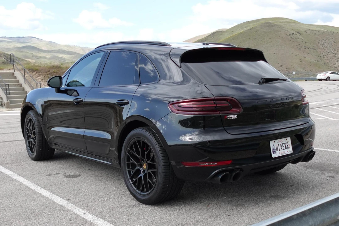 2017 Porsche Macan GTS - Image 4 of 5