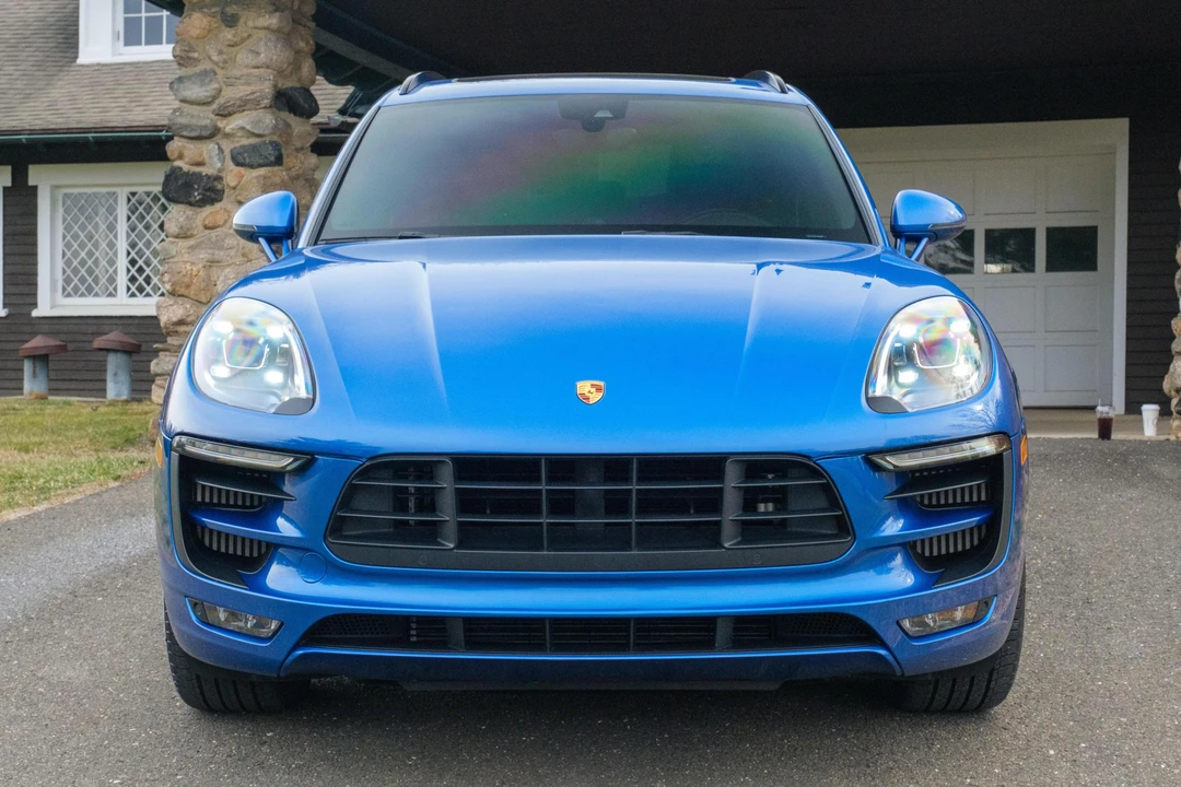 2017 Porsche Macan GTS - Image 2 of 31