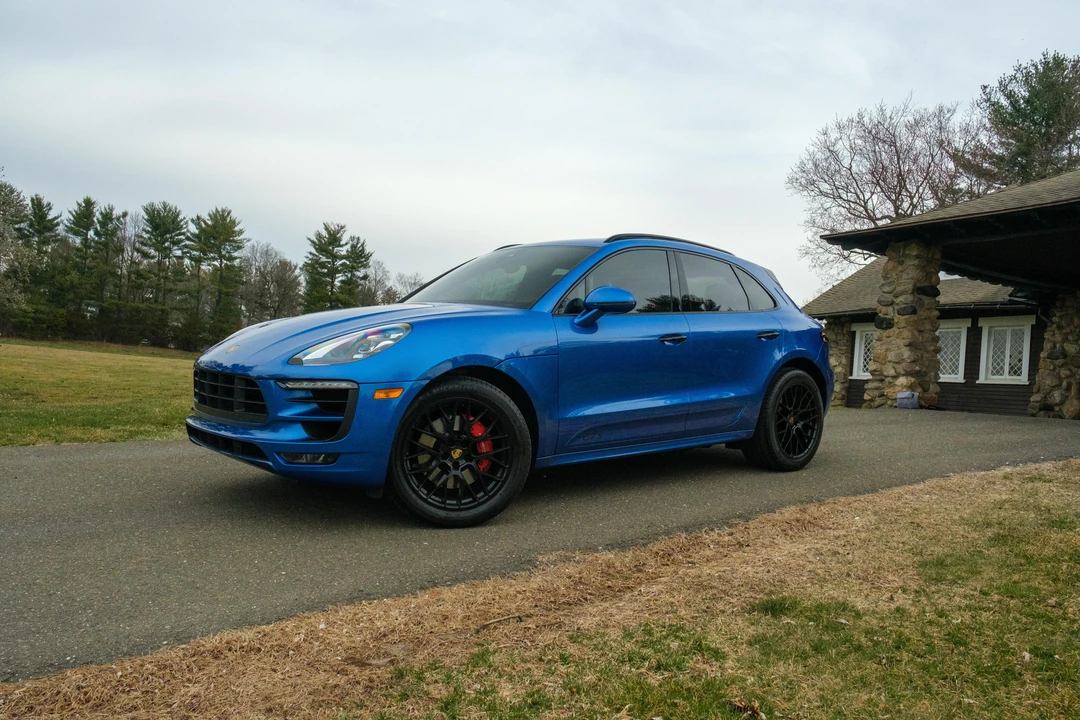 2017 Porsche Macan GTS - Image 8 of 31