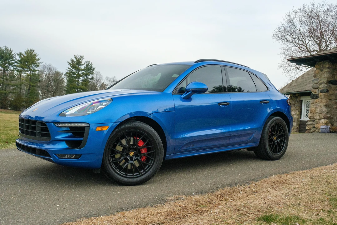 2017 Porsche Macan GTS - Image 9 of 31
