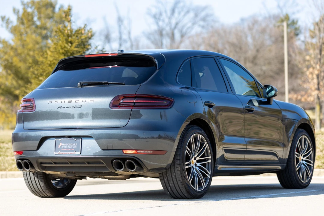 2017 Porsche Macan GTS - Image 4 of 11