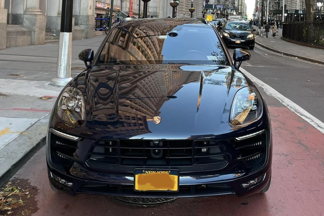 2017 Porsche Macan GTS - Image 6 of 31
