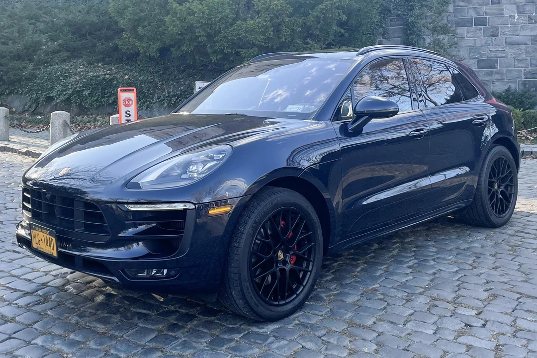 2017 Porsche Macan GTS - Image 14 of 31