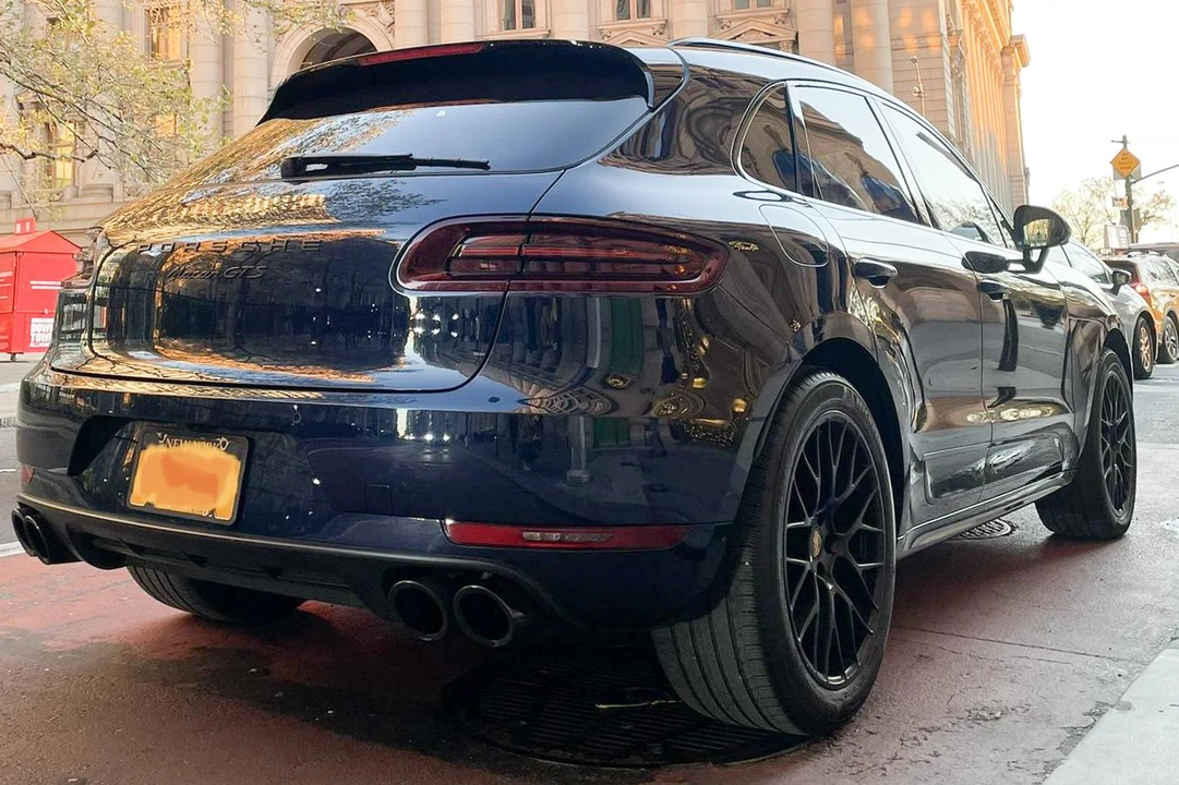 2017 Porsche Macan GTS - Image 20 of 31