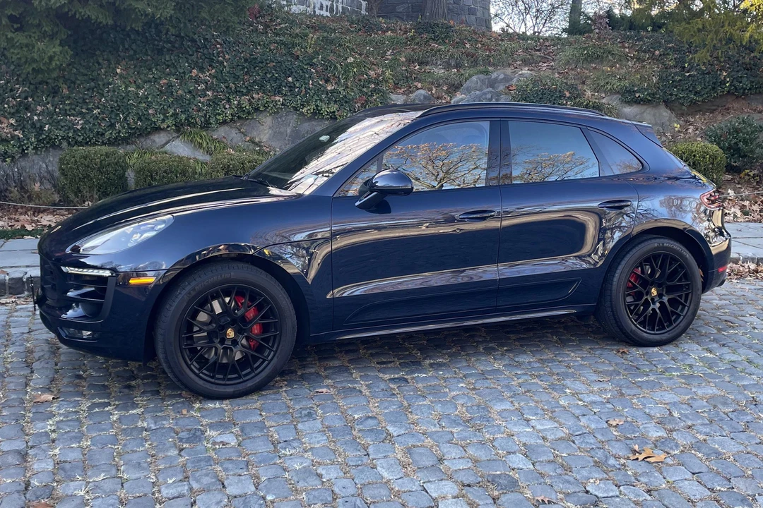 2017 Porsche Macan GTS - Image 15 of 31
