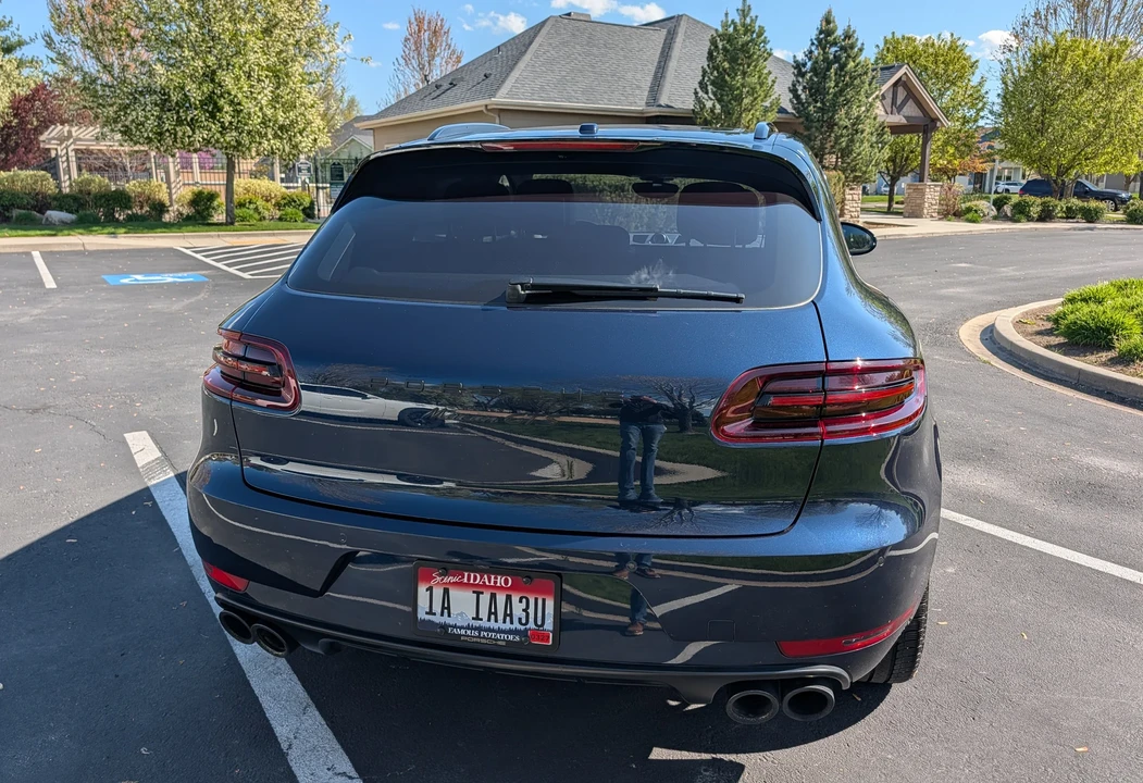 2017 Porsche Macan GTS - Image 15 of 31