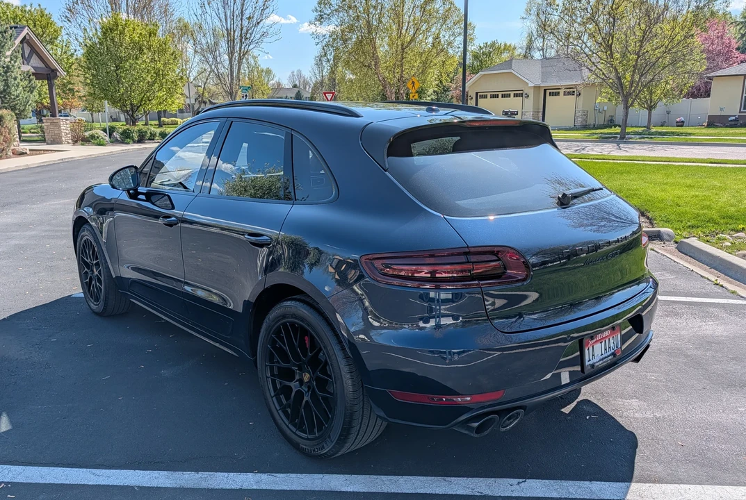 2017 Porsche Macan GTS - Image 9 of 31