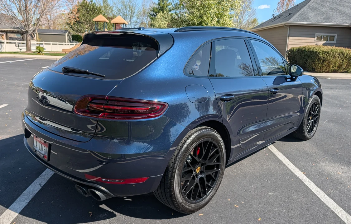 2017 Porsche Macan GTS - Image 16 of 31