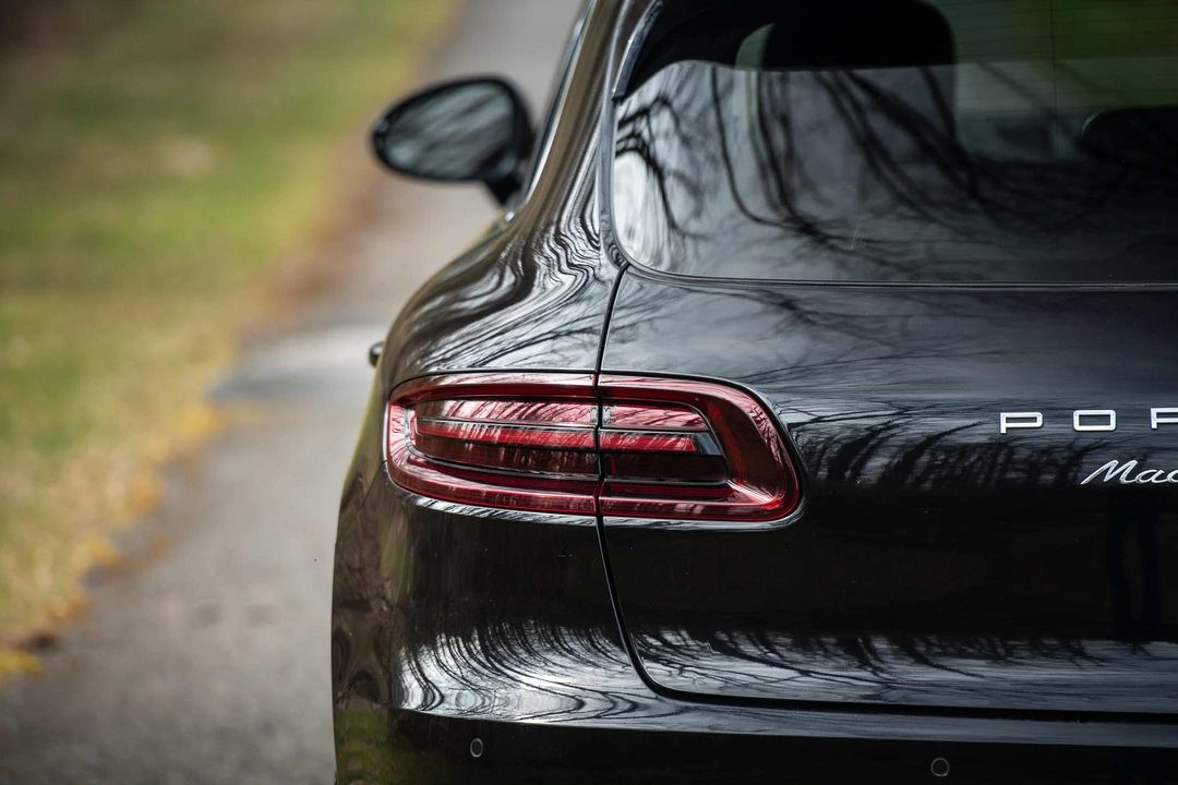 2017 Porsche Macan GTS - Image 26 of 31