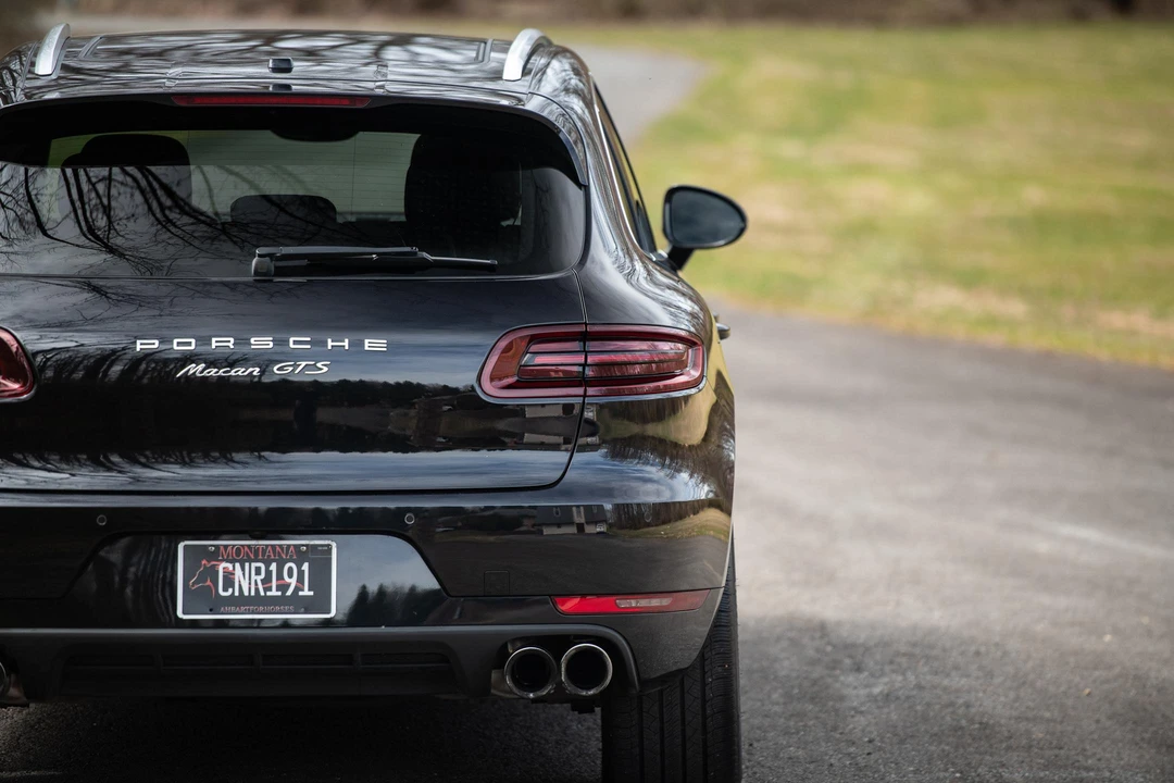 2017 Porsche Macan GTS - Image 29 of 31