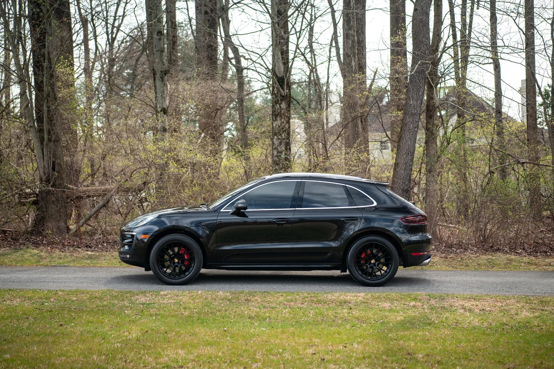 2017 Porsche Macan GTS - Image 8 of 31