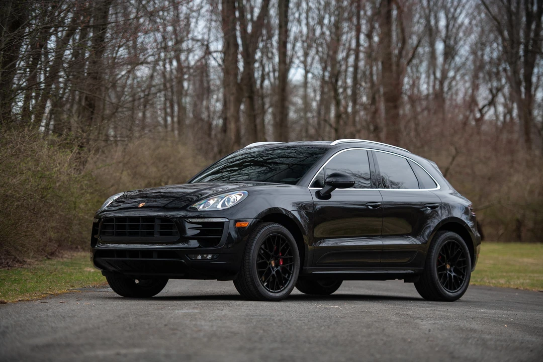2017 Porsche Macan GTS - Image 7 of 31