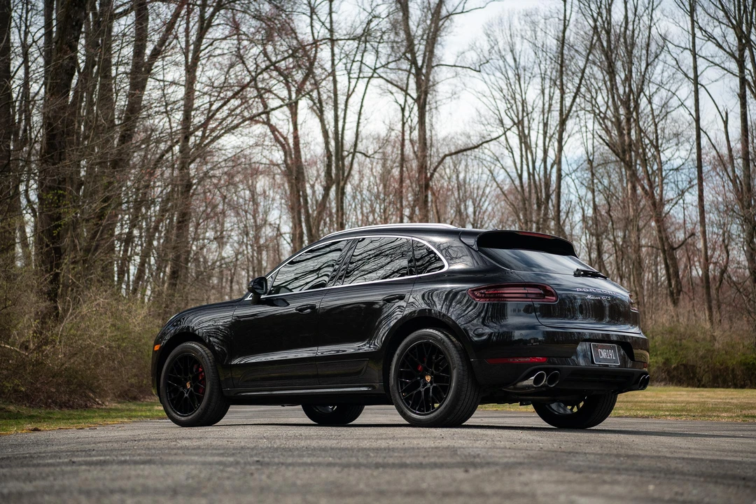 2017 Porsche Macan GTS - Image 10 of 31
