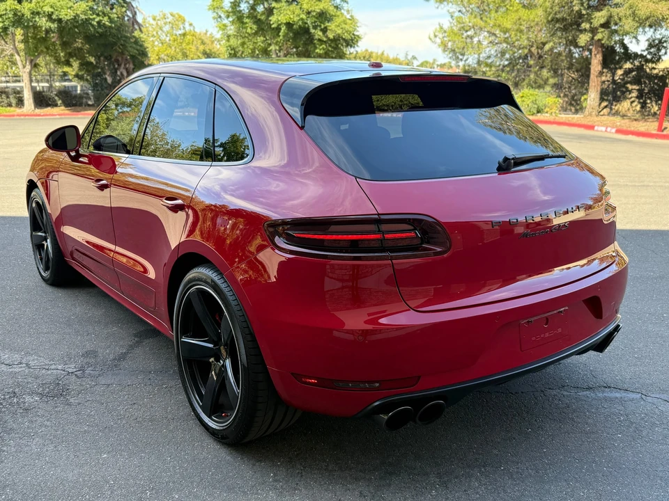 2017 Porsche Macan GTS - Image 11 of 31