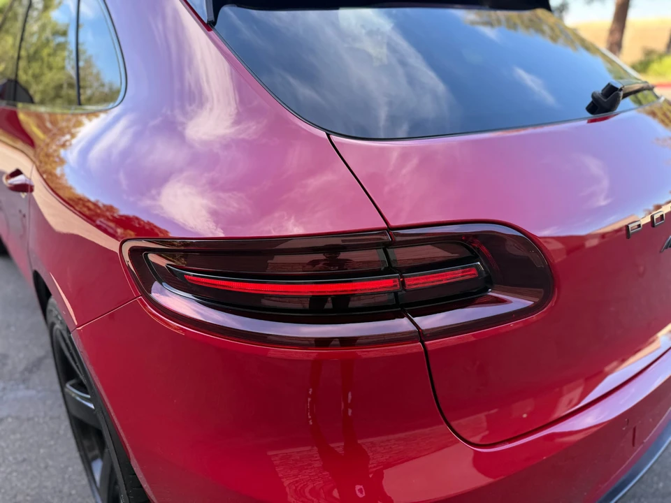 2017 Porsche Macan GTS - Image 24 of 31