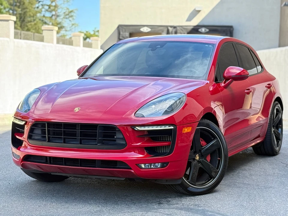 2017 Porsche Macan GTS - Image 3 of 31