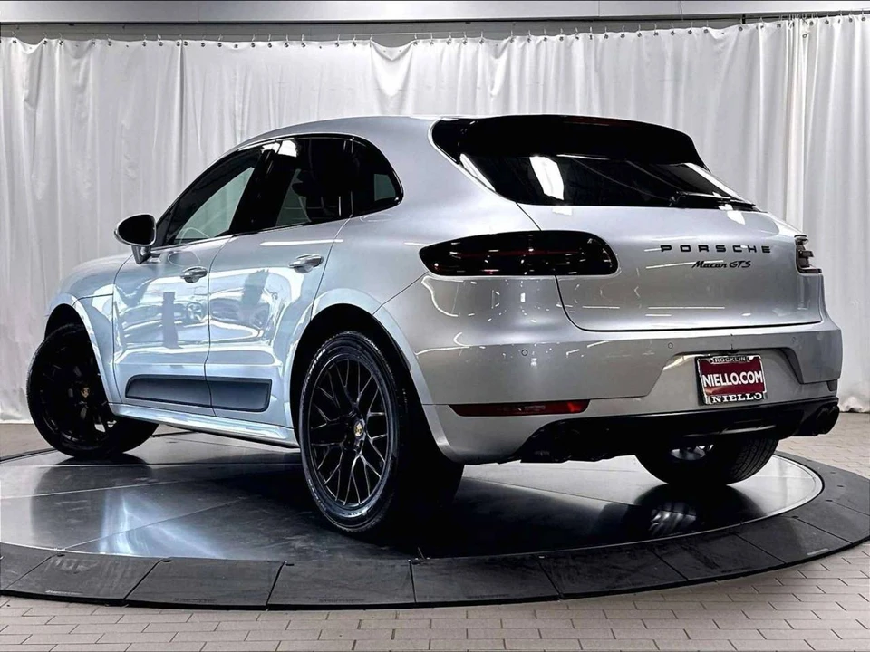 2017 Porsche Macan GTS - Image 3 of 5