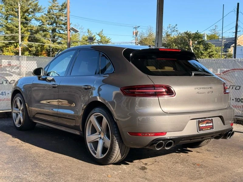 2017 Porsche Macan GTS - Image 11 of 12