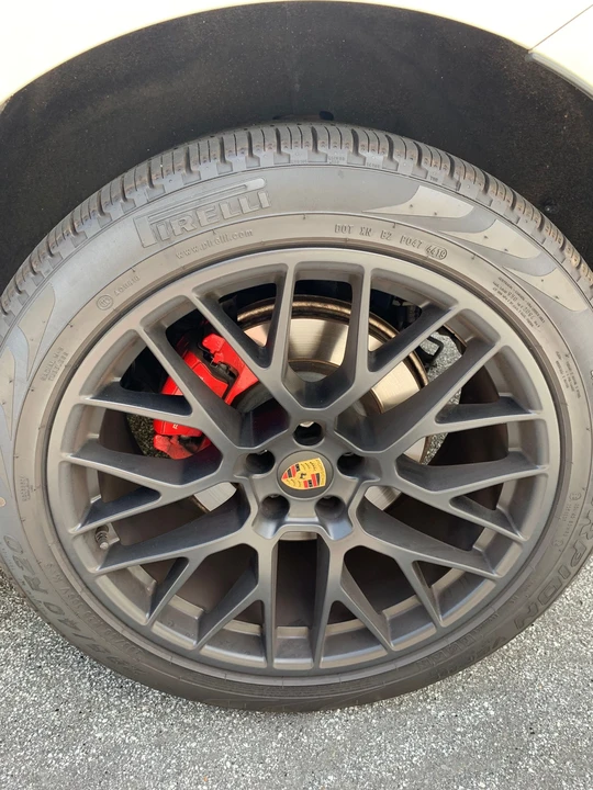 2017 Porsche Macan GTS - Image 5 of 9