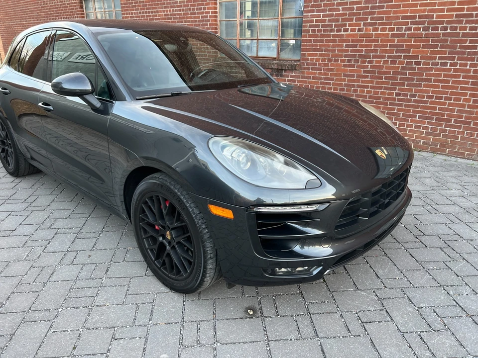 2017 Porsche Macan GTS - Image 2 of 21
