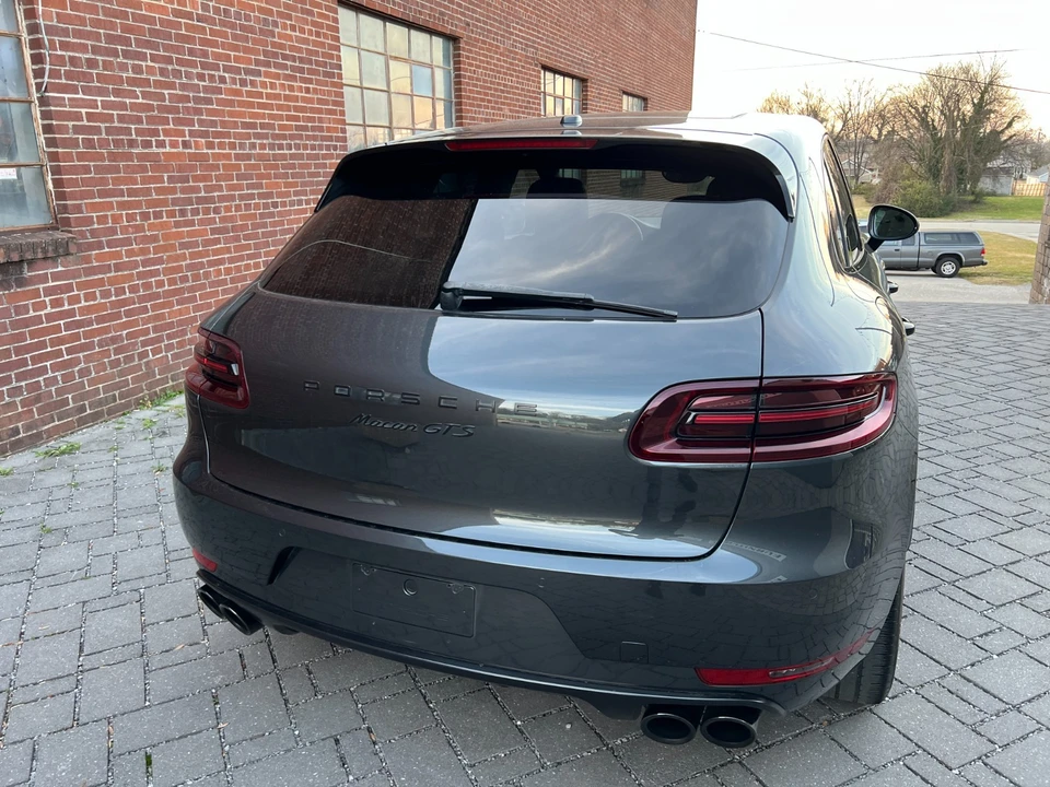 2017 Porsche Macan GTS - Image 13 of 21