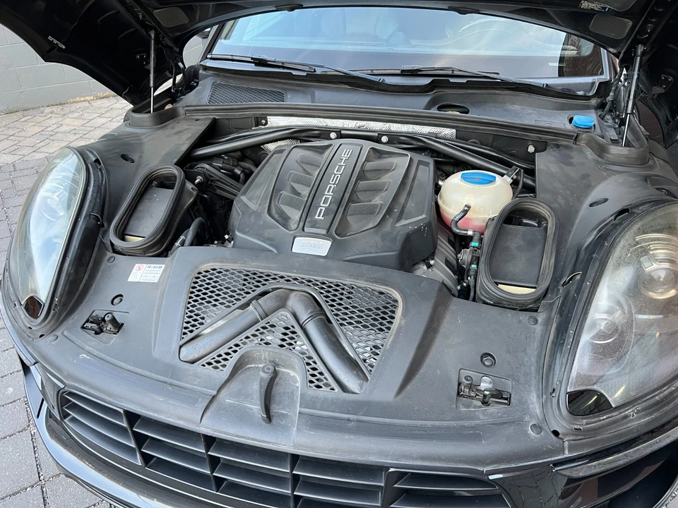 2017 Porsche Macan GTS - Image 21 of 21