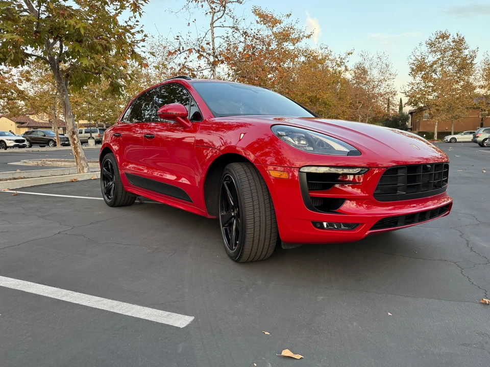 2017 Porsche Macan GTS - Image 27 of 31