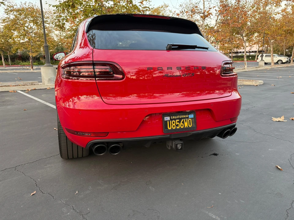 2017 Porsche Macan GTS - Image 19 of 31