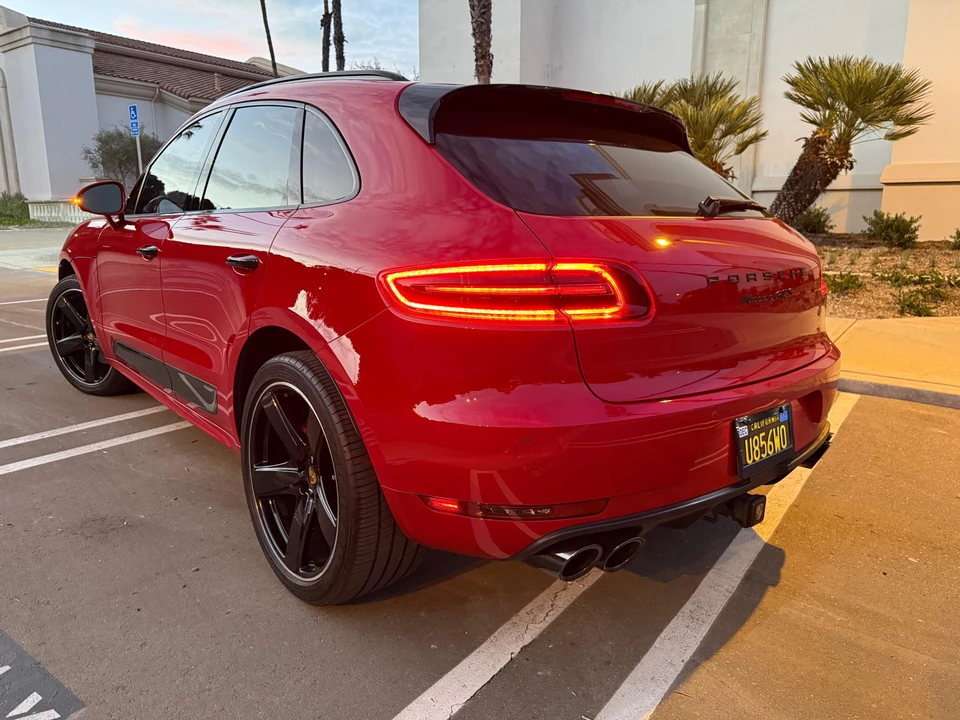 2017 Porsche Macan GTS - Image 17 of 31
