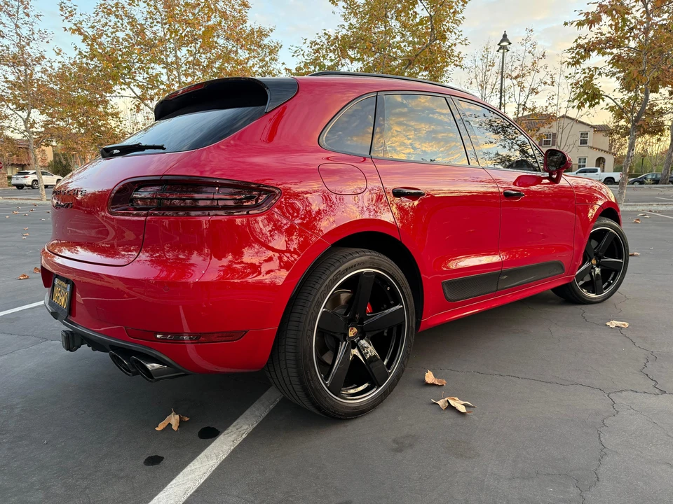 2017 Porsche Macan GTS - Image 22 of 31
