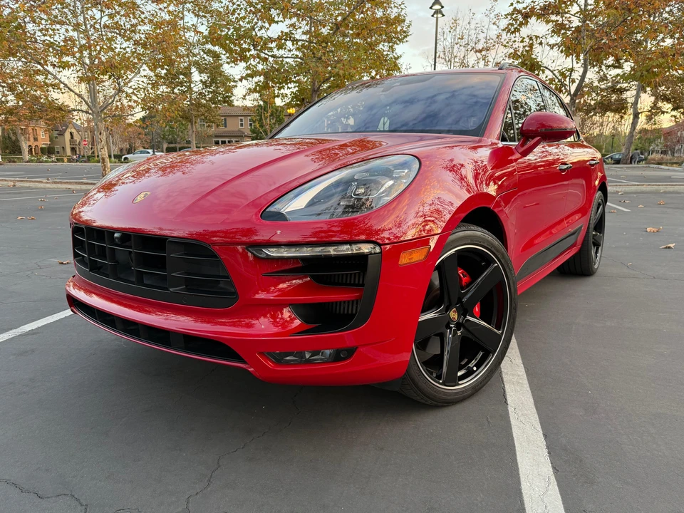 2017 Porsche Macan GTS - Image 8 of 31