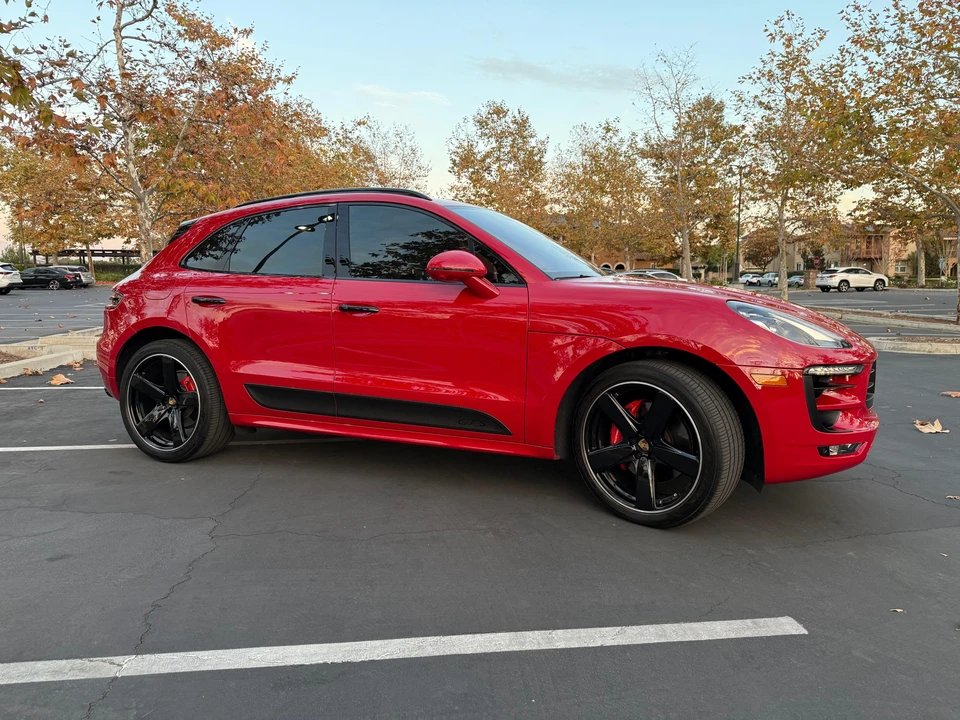 2017 Porsche Macan GTS - Image 25 of 31